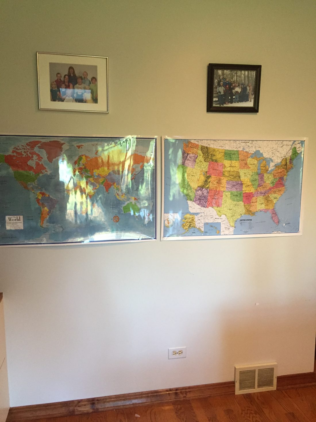 5 Tips for an Awesome Homeschool Schoolroom from I Choose Joy!