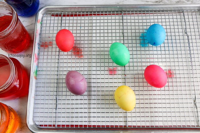 How to Dye Eggs with Food Coloring