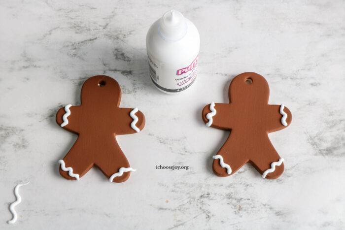 Ceramic Gingerbread Ornament tutorial