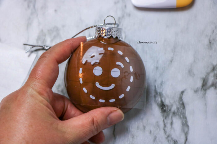 Gingerbread Man Disc Ornament Tutorial