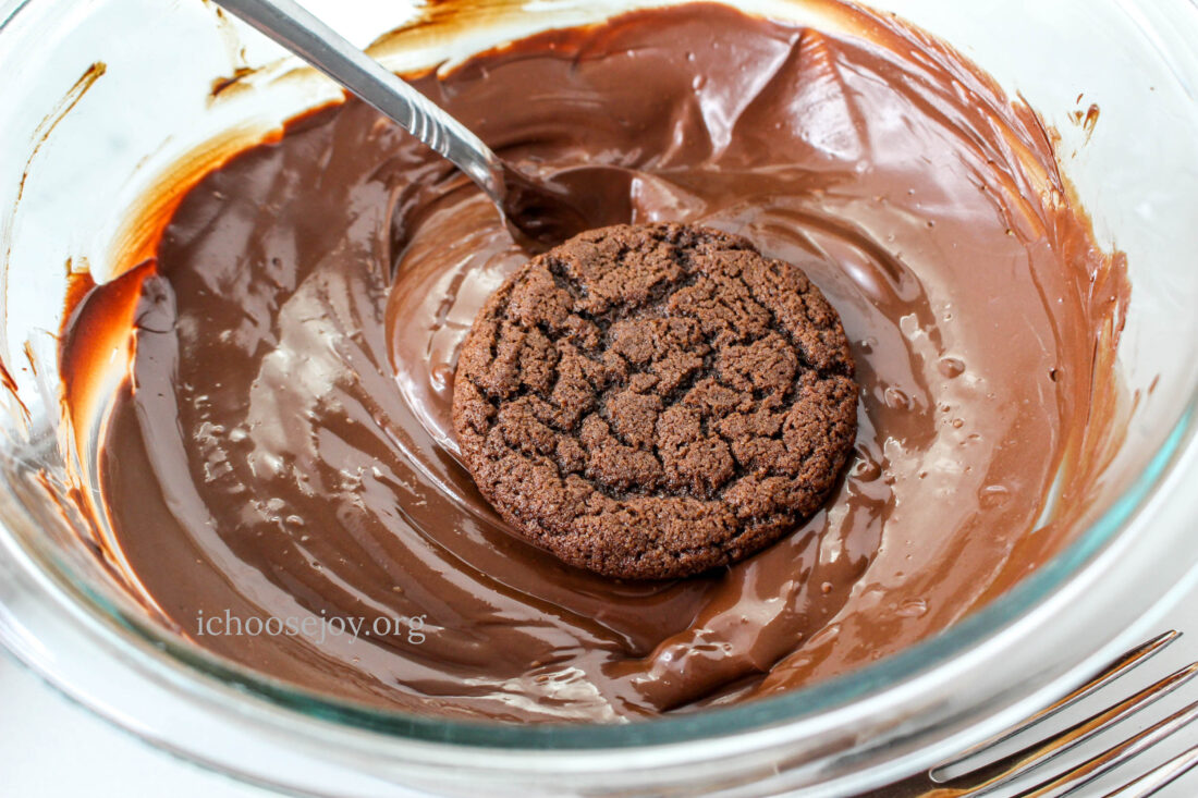 Homemade Thin Mints Girl Scout Cookies recipe