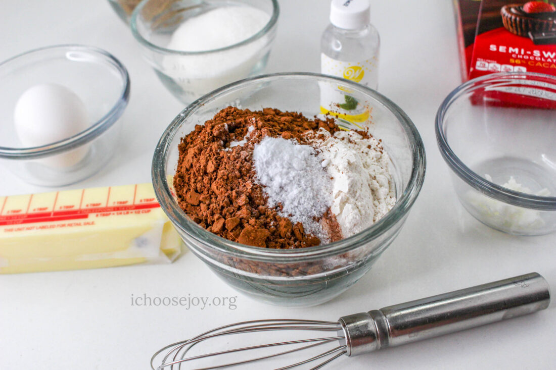 Homemade Thin Mint Cookies ingredients