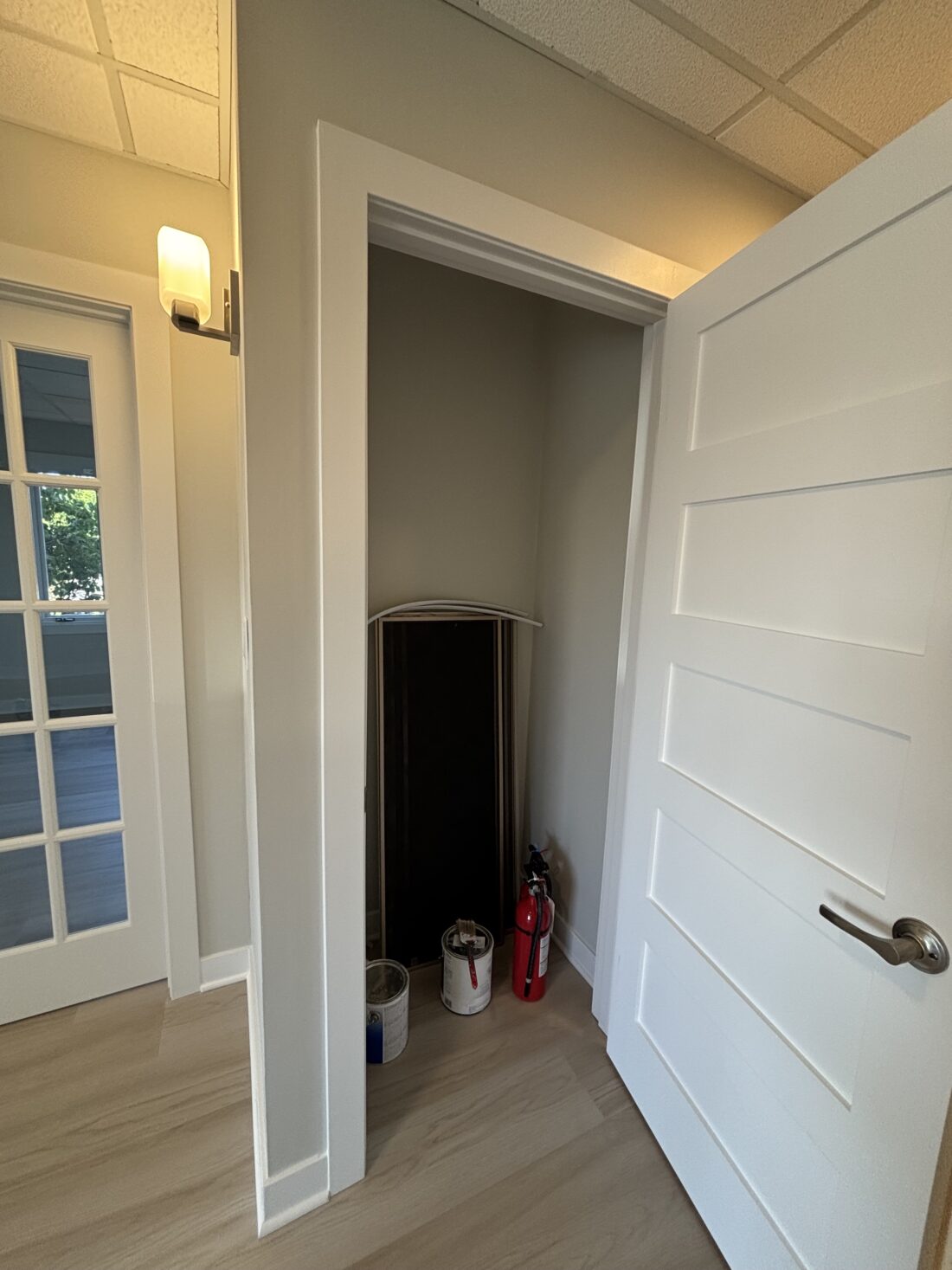 closer near front door